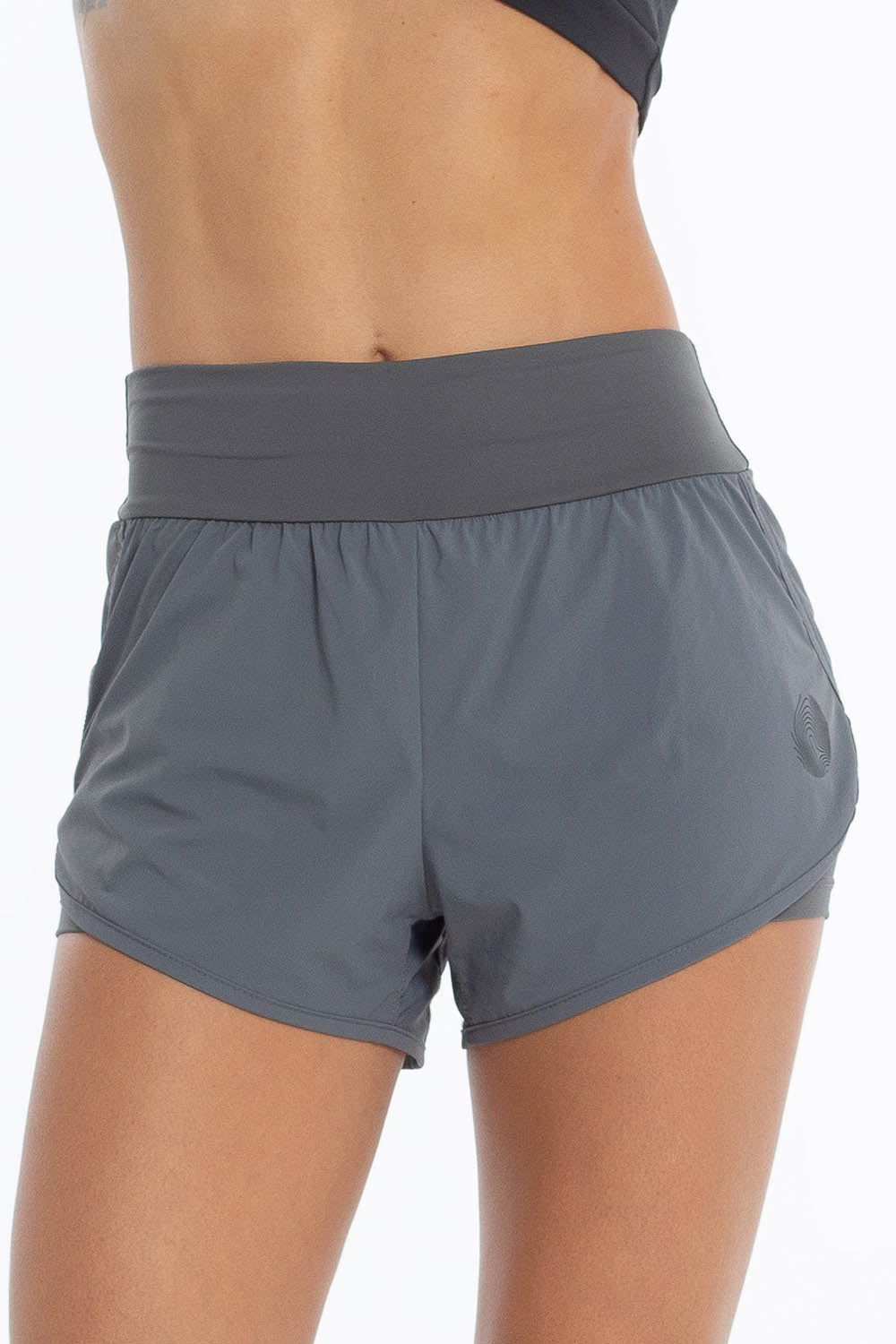 Shorts 2 em 1 Aero Feminino - Chumbo