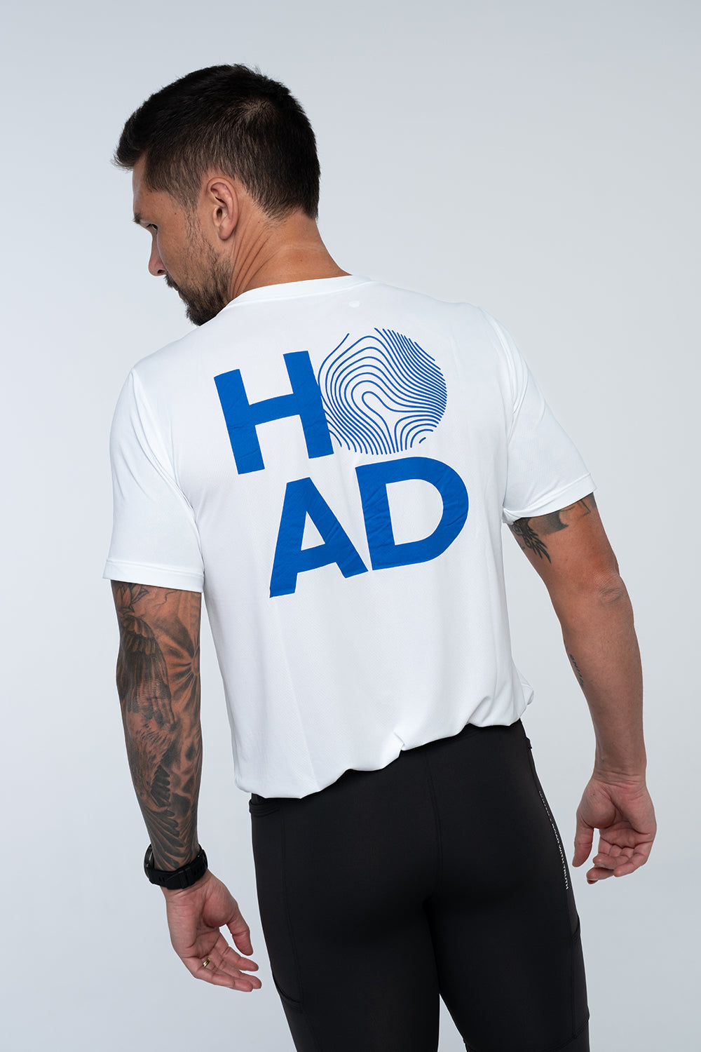 Camiseta RunFlow Dry Branca – Azul Bic