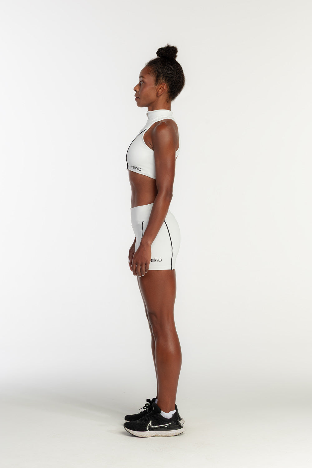 Shorts Velocity - Branco / Preto